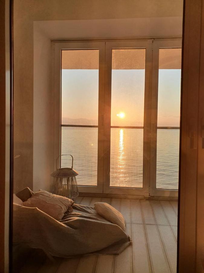 First Row To The Sea Apartman Abbázia Kültér fotó